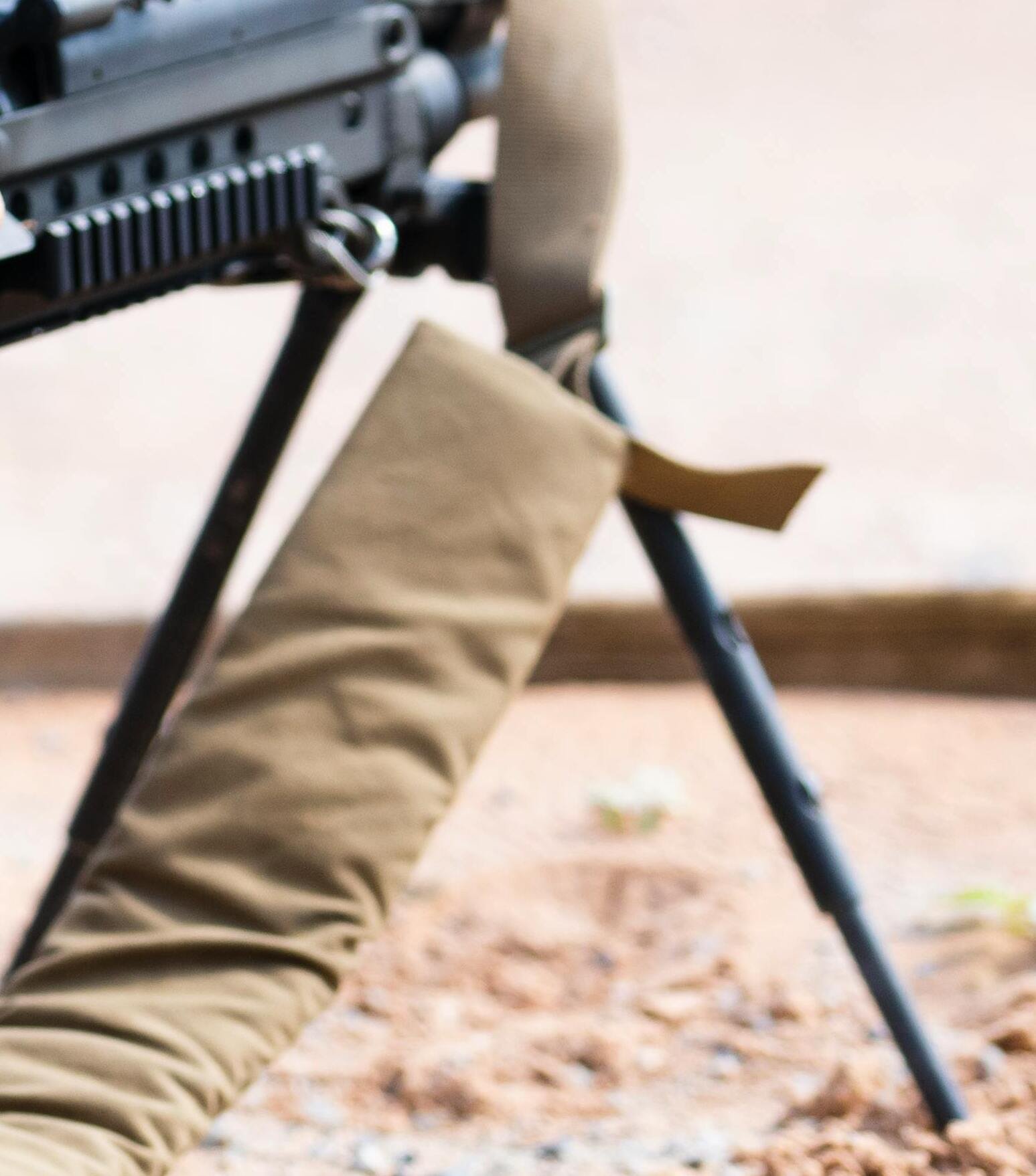 Cómo Elegir el Bípode Ideal para tu Rifle de Caza